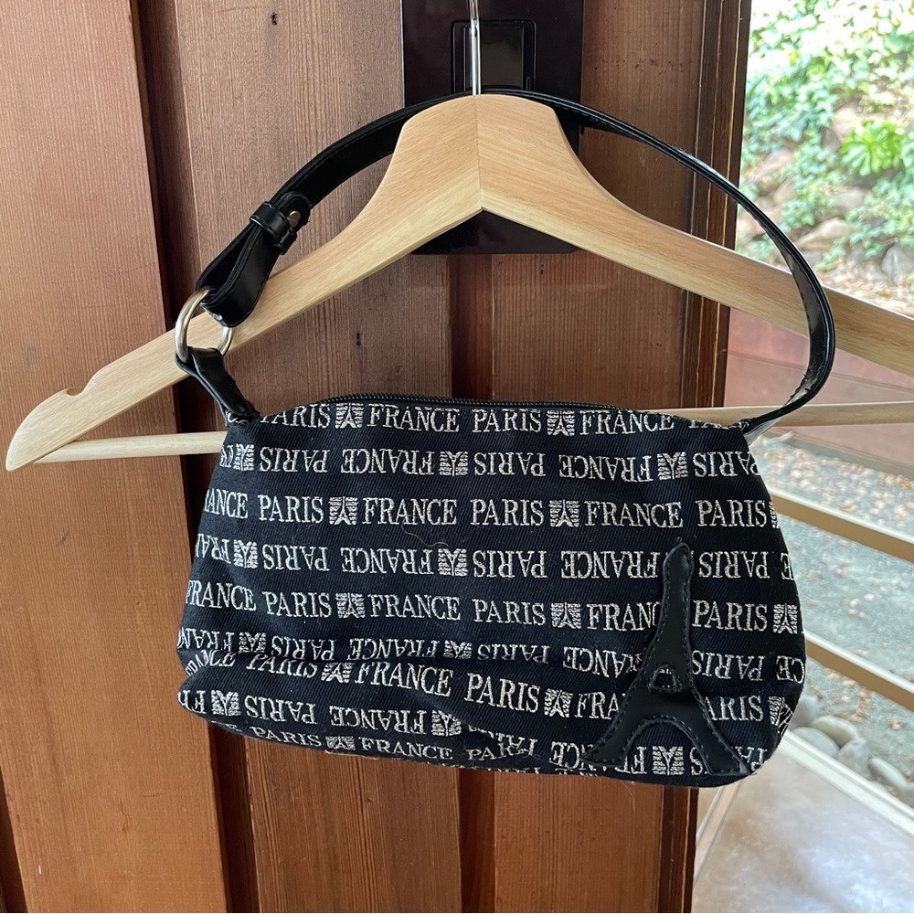 Paris souvenir zip bag purse black white